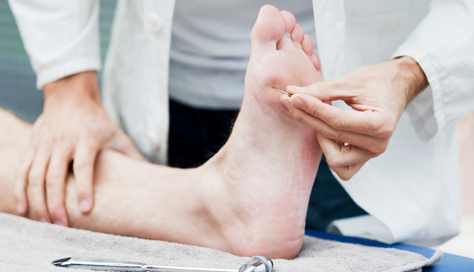 Ortopedické vložky MEDICOVI – úleva při diabetické neuropatii, podpora rovnováhy a zlepšení krevního oběhu v chodidlech.